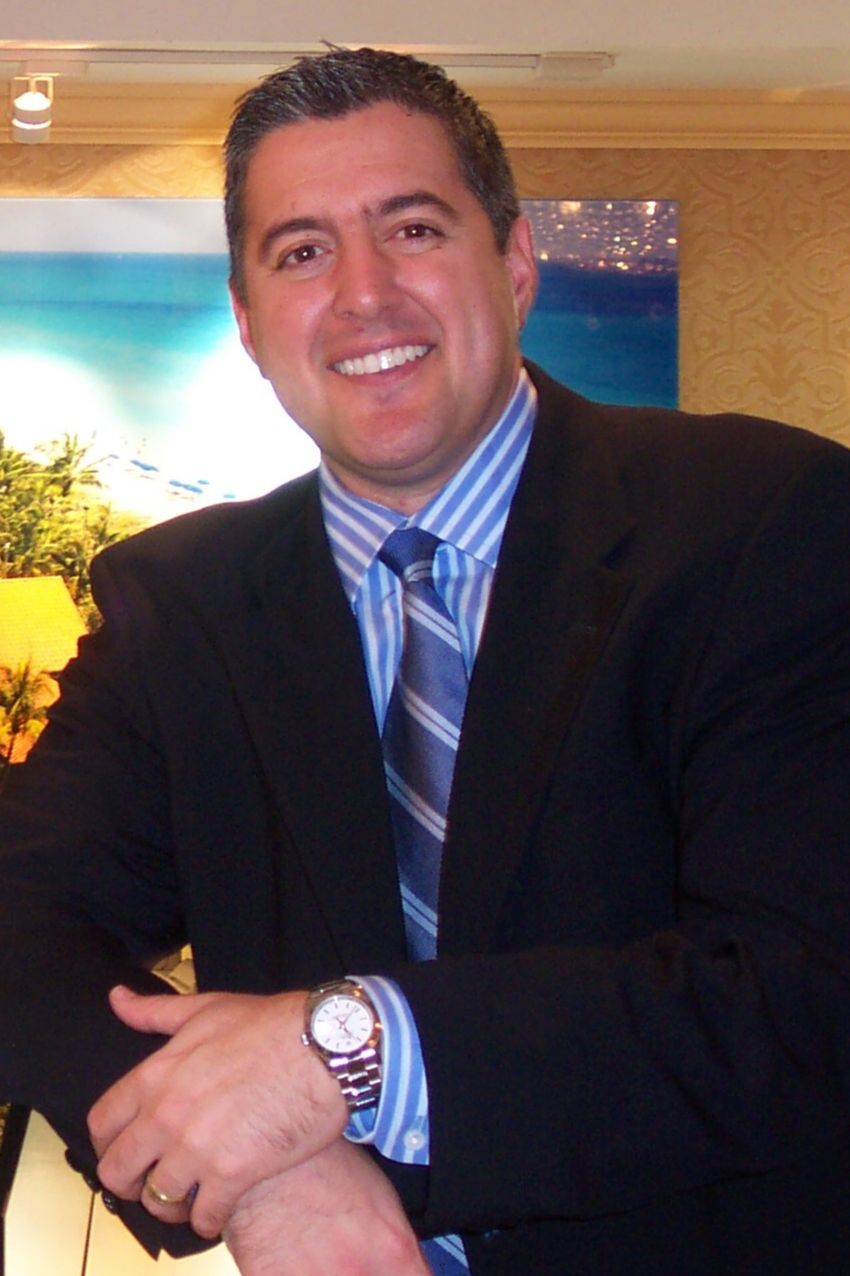 Reiner Perez, Real Estate Agent Weston, FL Coldwell Banker