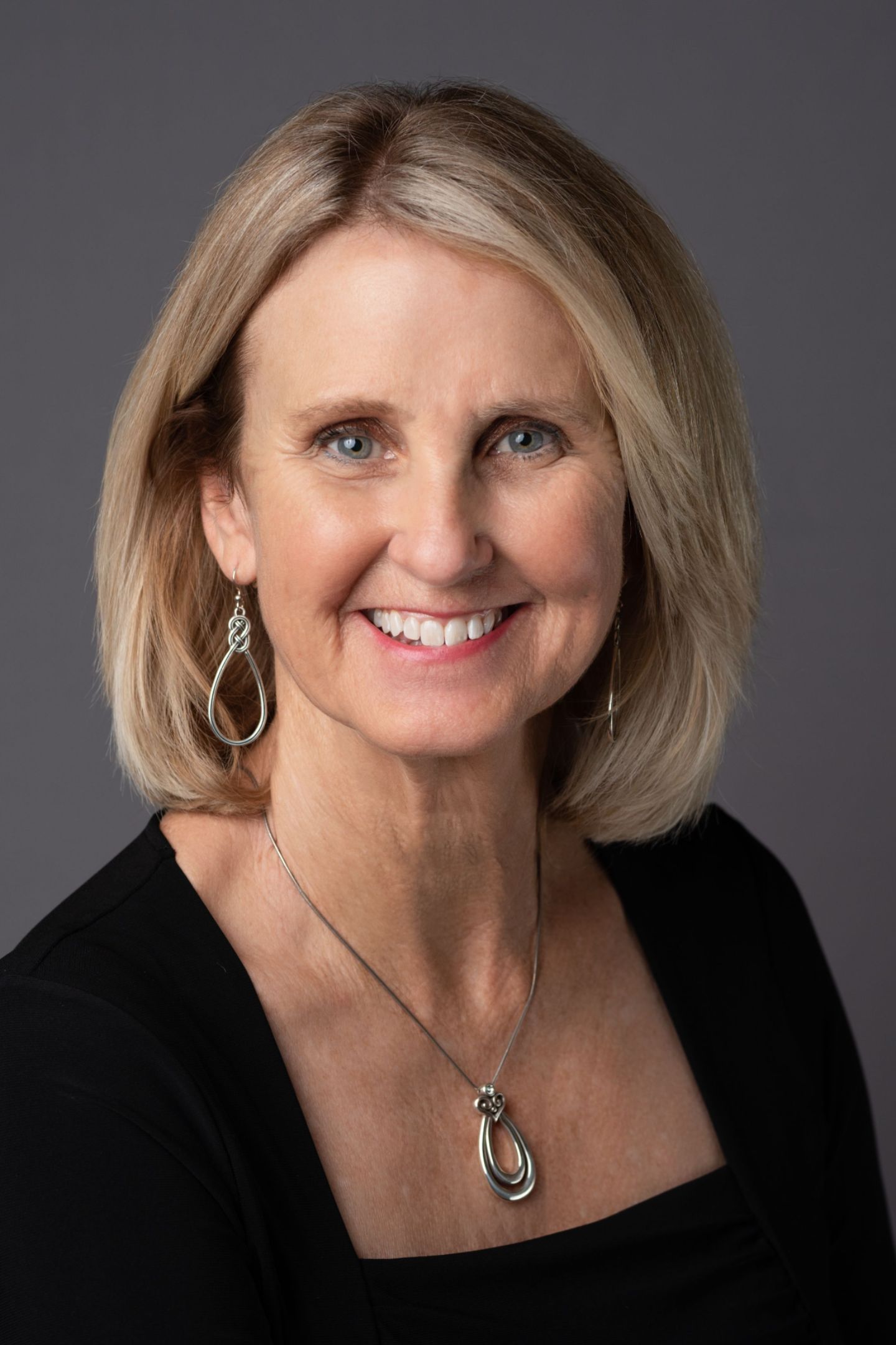 Kellie Brinker, Real Estate Agent Orlando, FL Coldwell Banker Realty