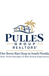 Julia Pulles image