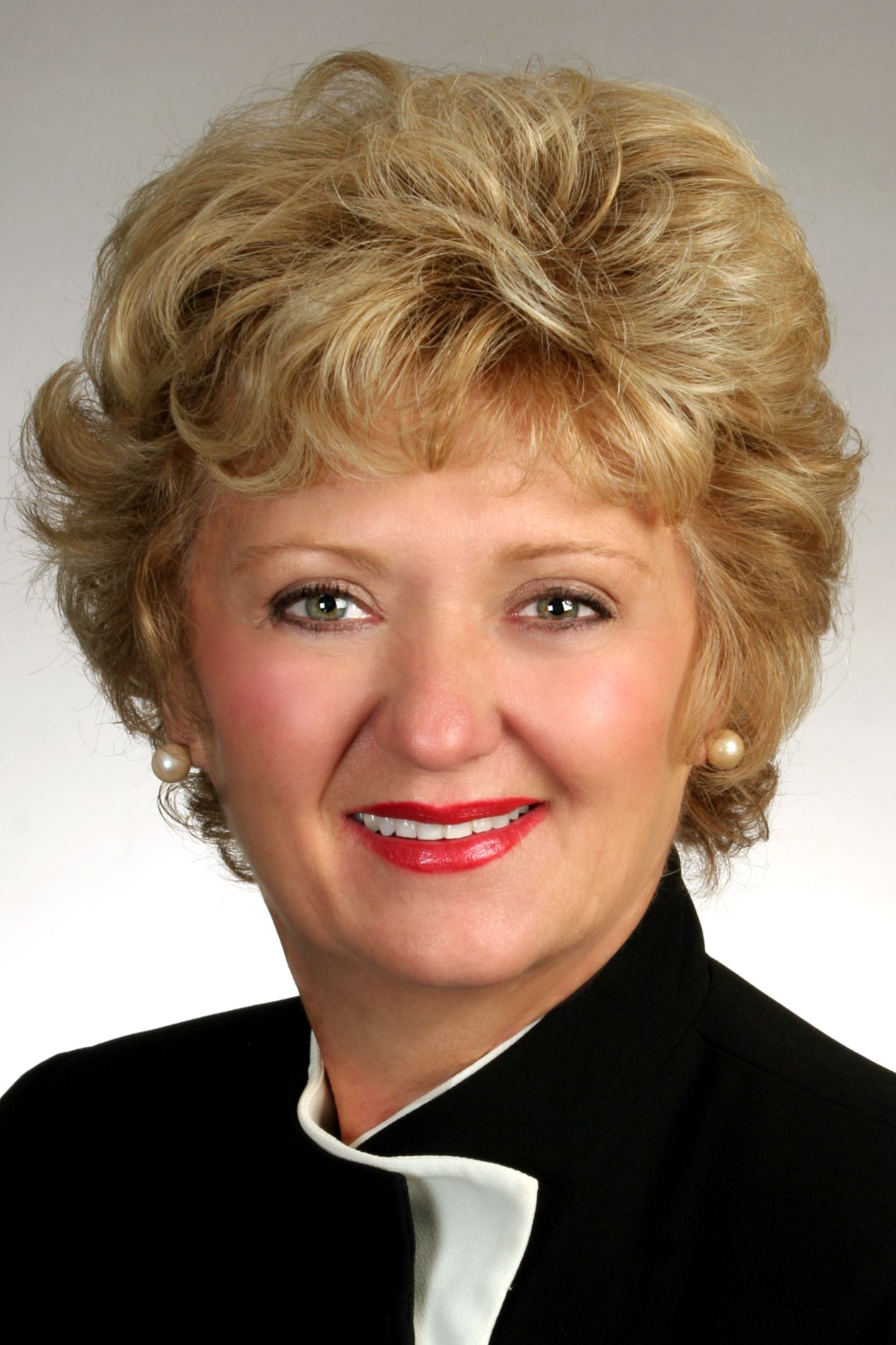 Linda Posey, Real Estate Agent Lauderdale by the Sea Coldwell