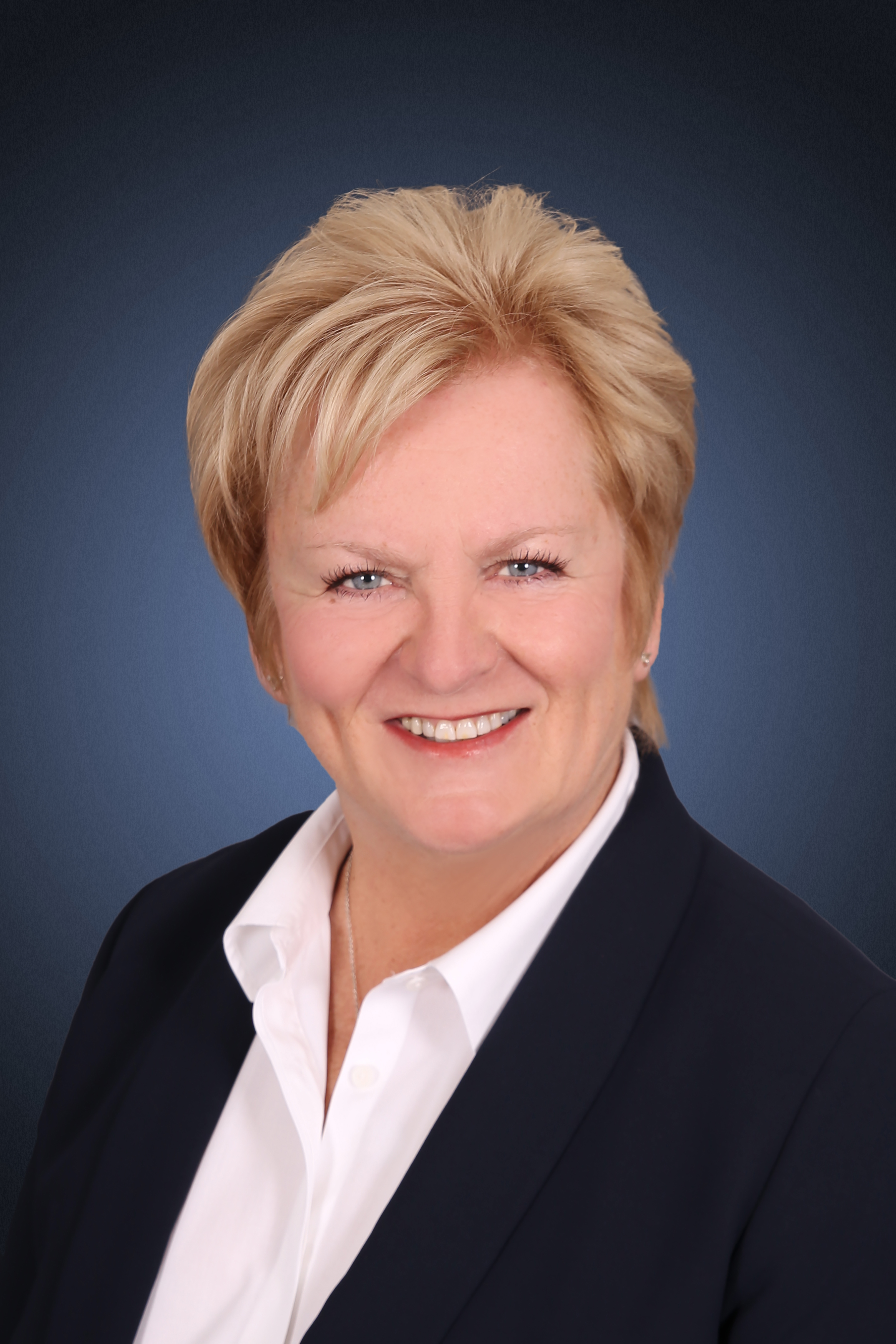 Gail Walton, Real Estate Agent Concord, MA Coldwell Banker Realty