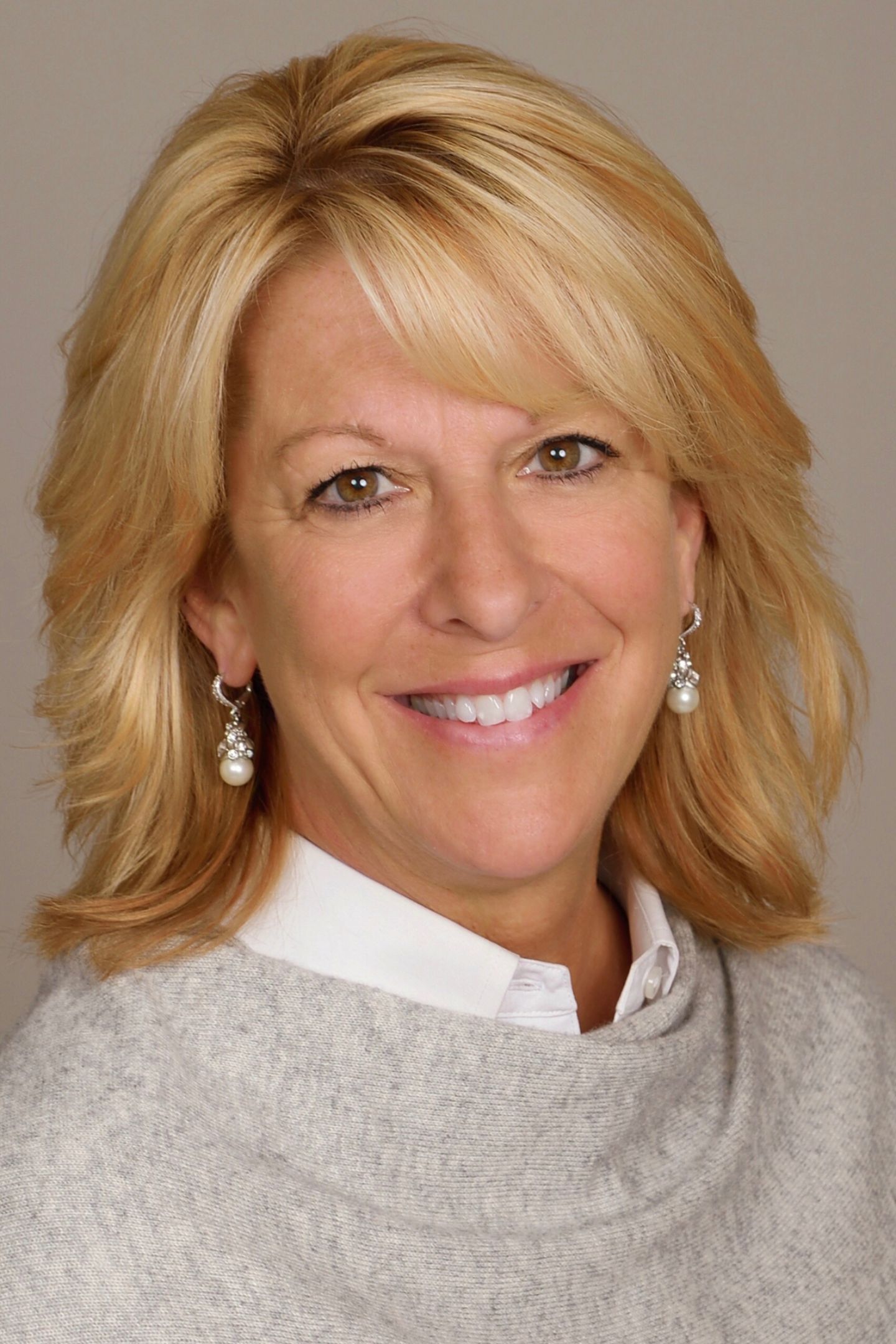 Nancy Casimiro, Real Estate Agent Cumberland, RI Coldwell Banker Realty