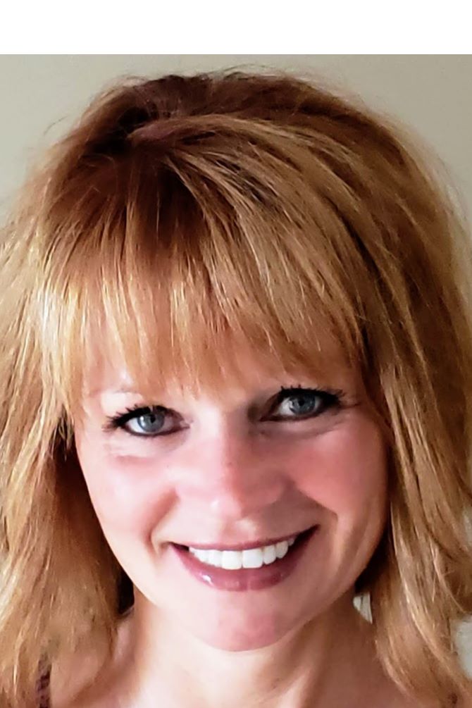 Debra Rodriguez, Real Estate Agent Derry, NH Coldwell Banker Realty