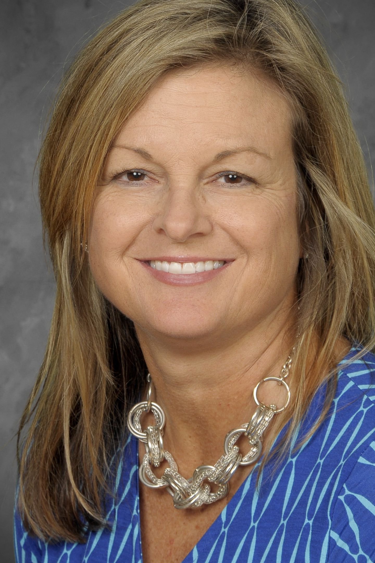 Lynn Loiseau, Real Estate Agent Shrewsbury, MA Coldwell Banker