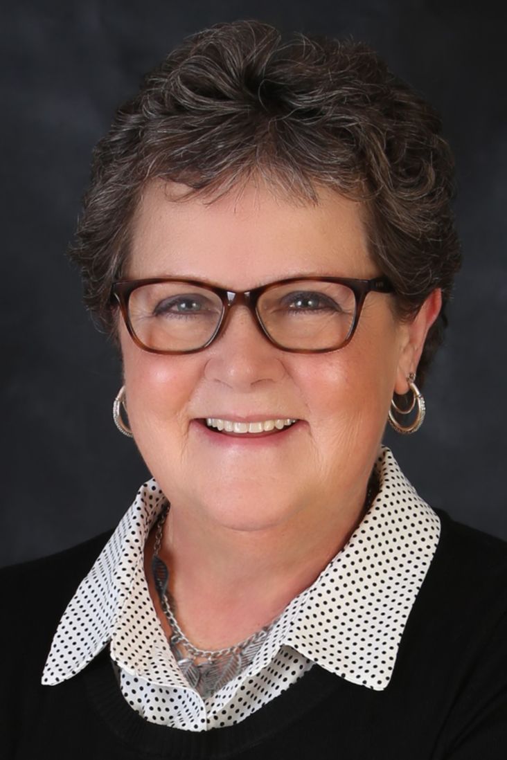 Jackie Ducharme, Real Estate Agent Bedford, NH Coldwell Banker Realty