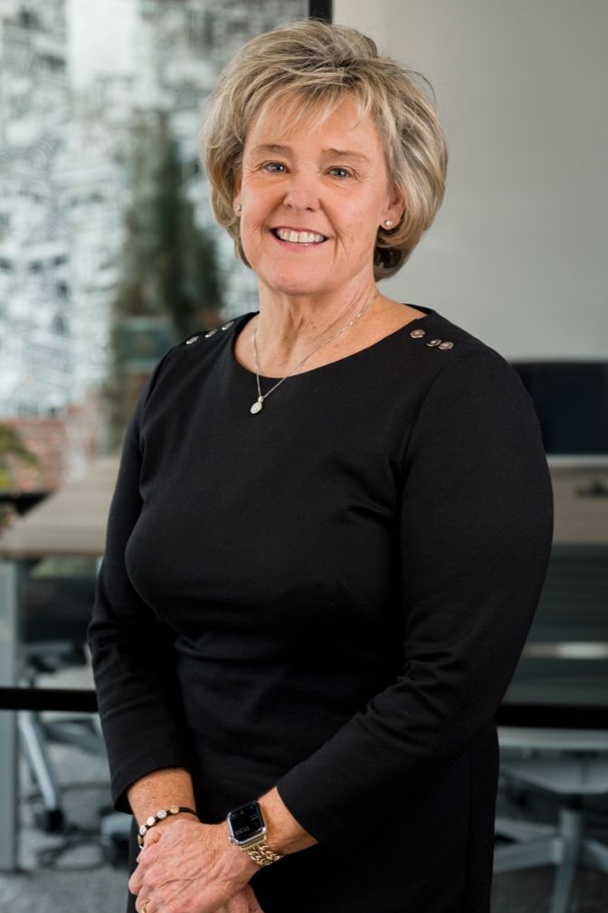 Geralyn "Geri" Farrelly, Branch Manager North Reading Coldwell