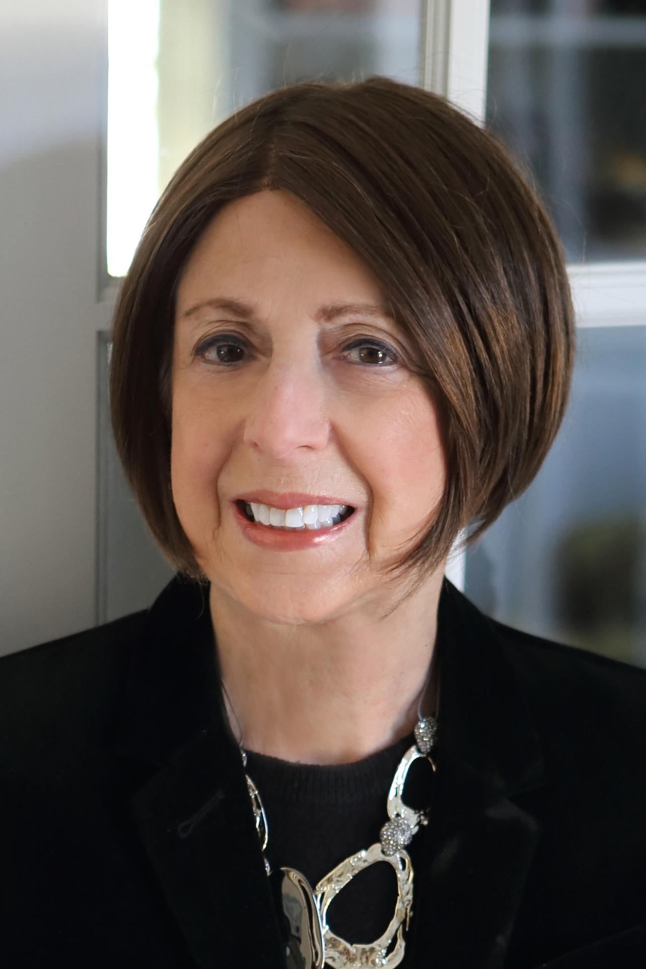 Mary Bradley, Real Estate Agent Sudbury, MA Coldwell Banker Realty