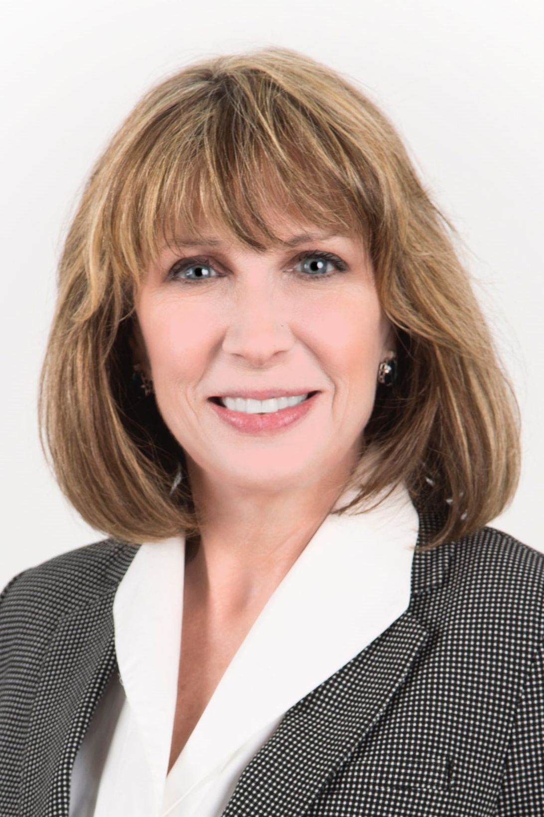 Susan "Sue" Hyman, Real Estate Agent Leominster, MA Coldwell Banker