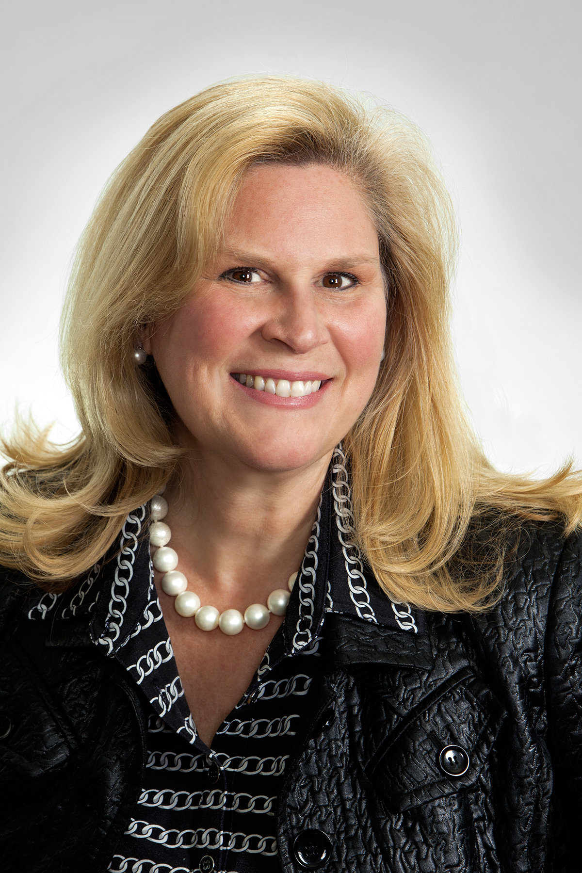 Kathy Vasil, Real Estate Agent Wellesley, MA Coldwell Banker Realty