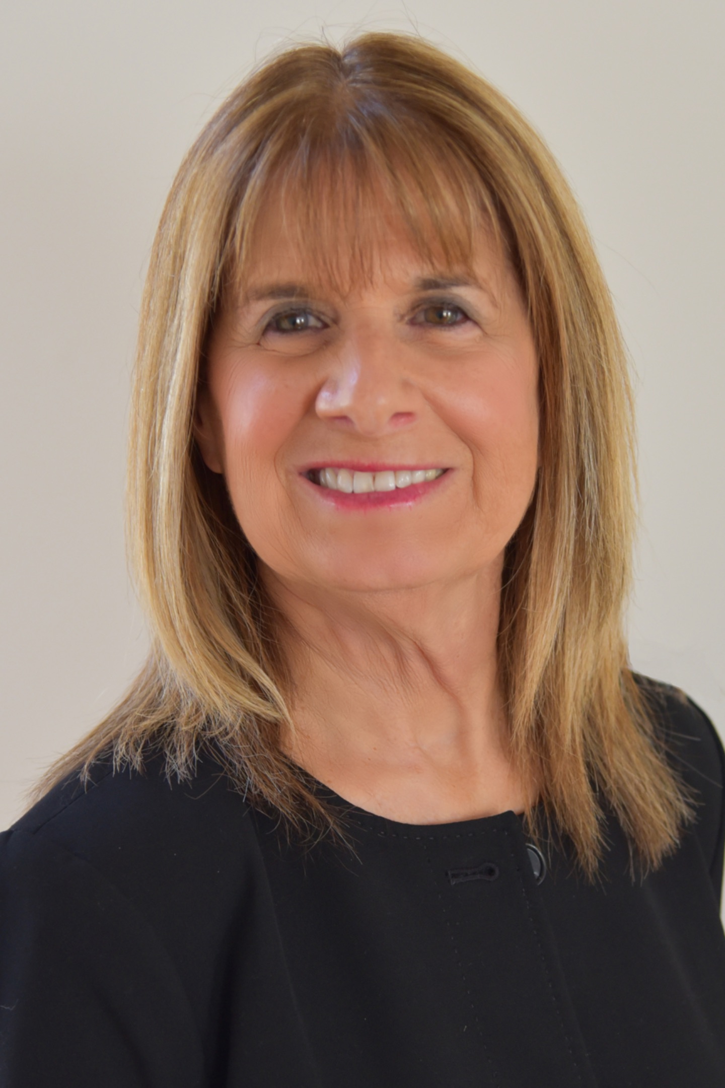 Diane Lantagne, Real Estate Agent East Greenwich, RI Coldwell