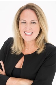 Julie Adler image
