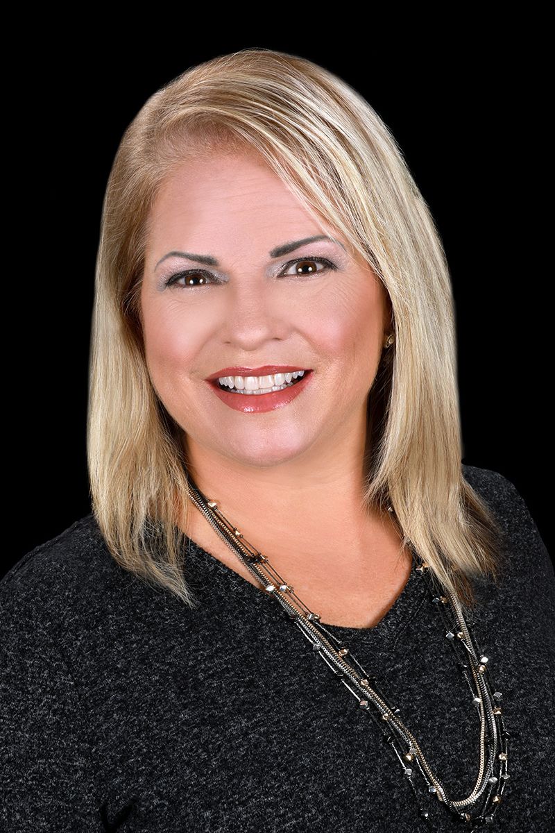 Tina Askew, Real Estate Agent Waxahachie, TX Coldwell Banker