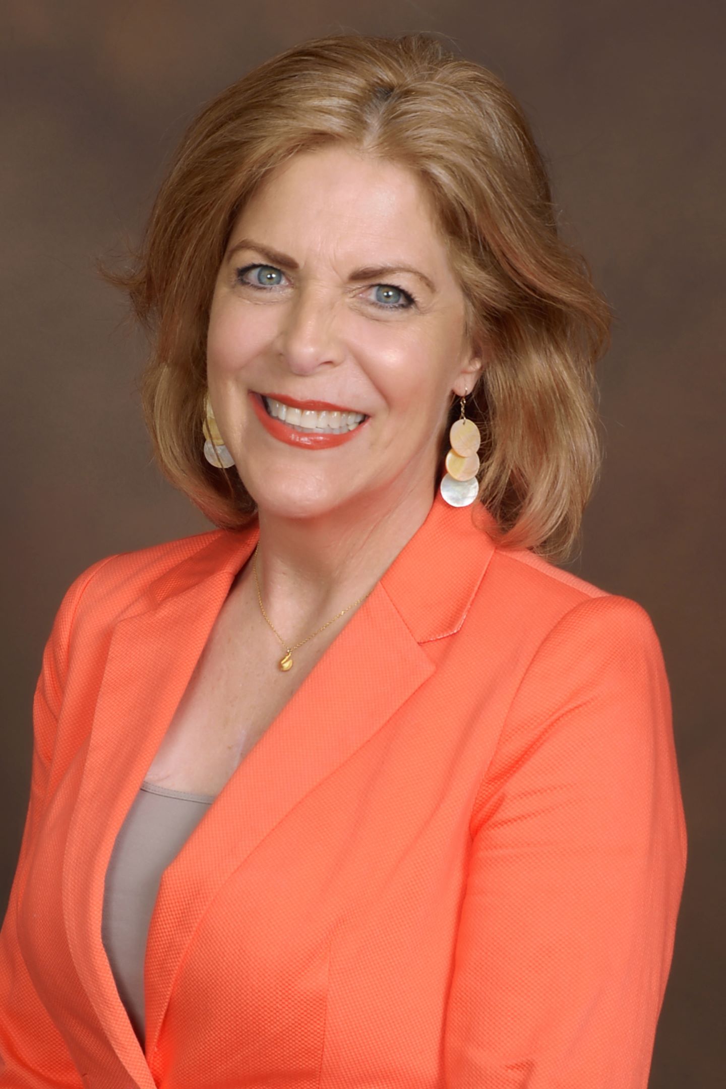 Mimi Rende, Real Estate Agent Des Peres, MO Coldwell Banker Gundaker