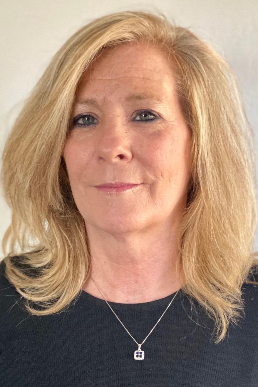 Laurie Wuestling, Real Estate Agent Maryland Heights, MO Coldwell