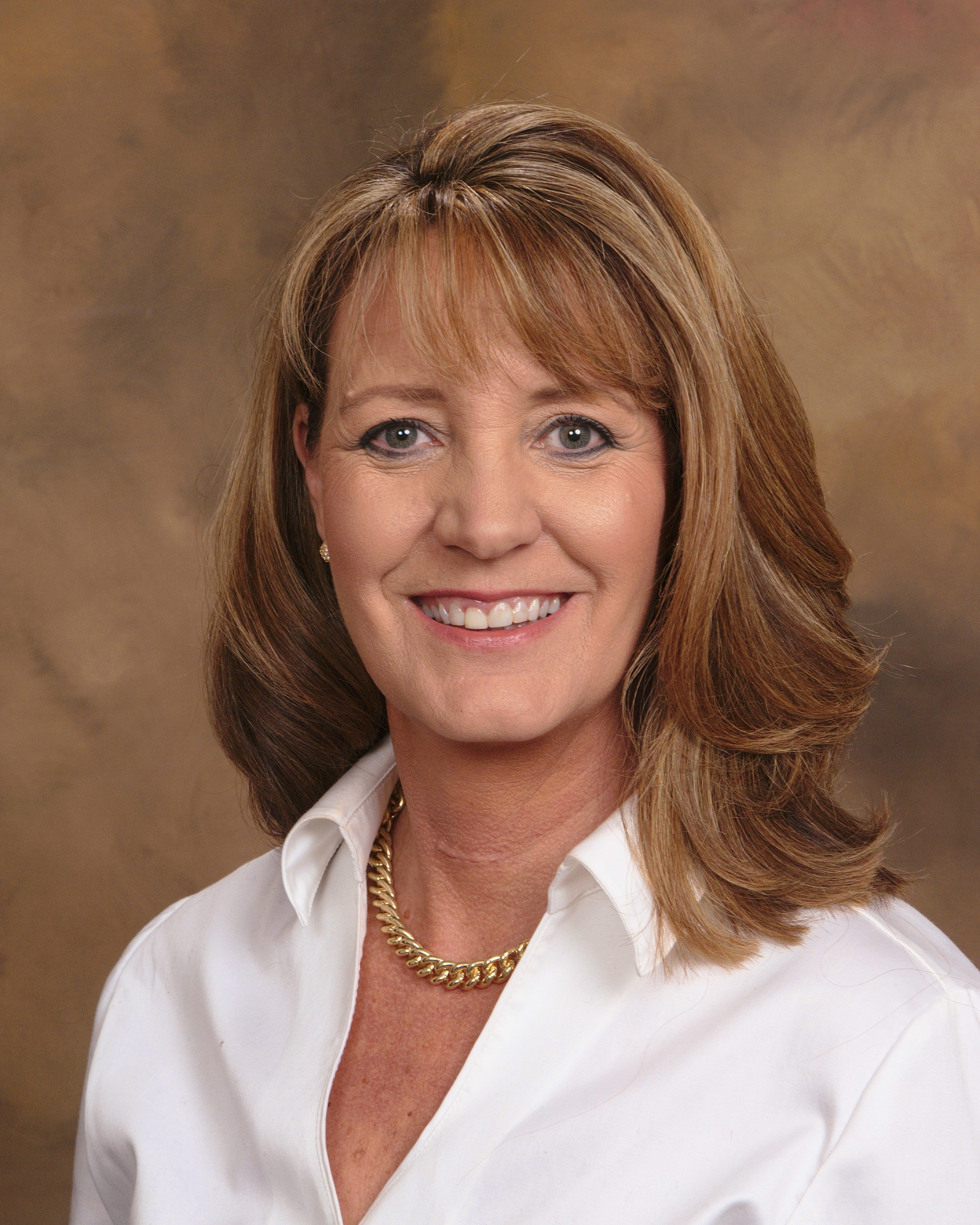 Sue Ragsdale, Real Estate Agent Des Peres, MO Coldwell Banker Gundaker