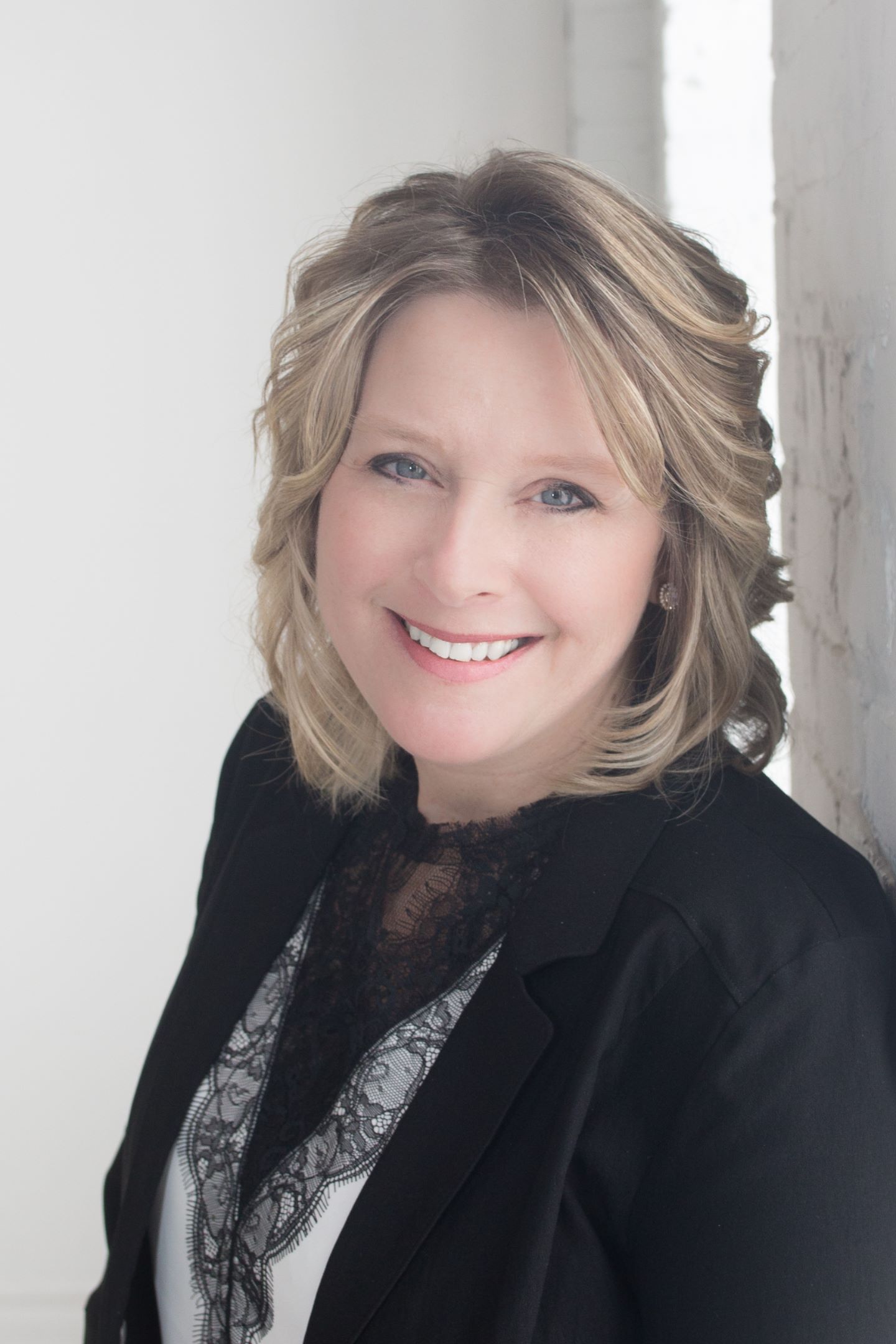 Angie Springer, Real Estate Agent Fridley, MN Coldwell Banker