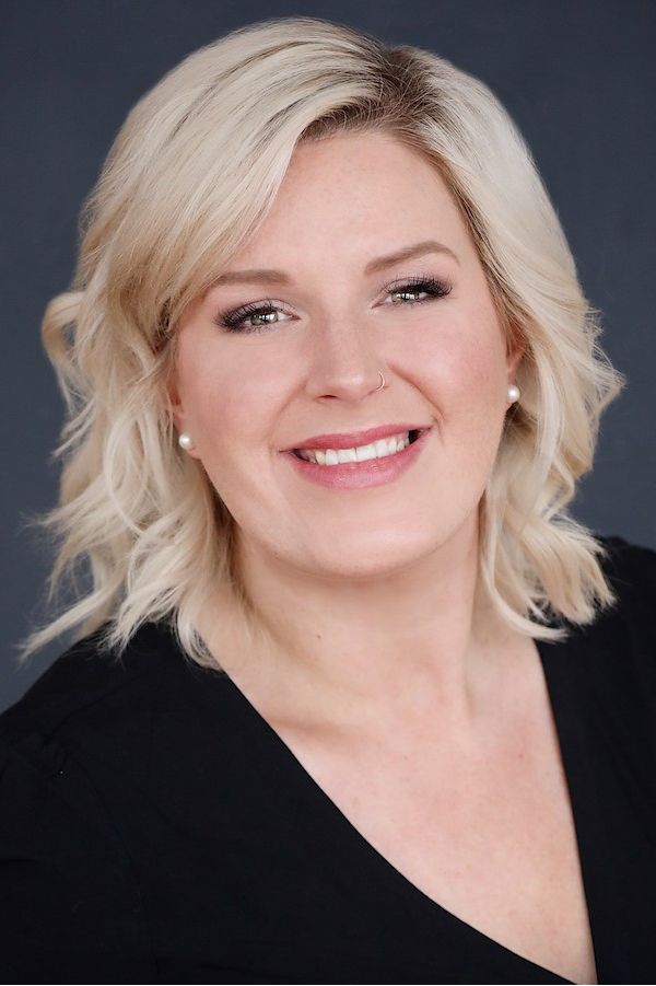 Paige Ojha, Real Estate Agent Plymouth, MN Coldwell Banker