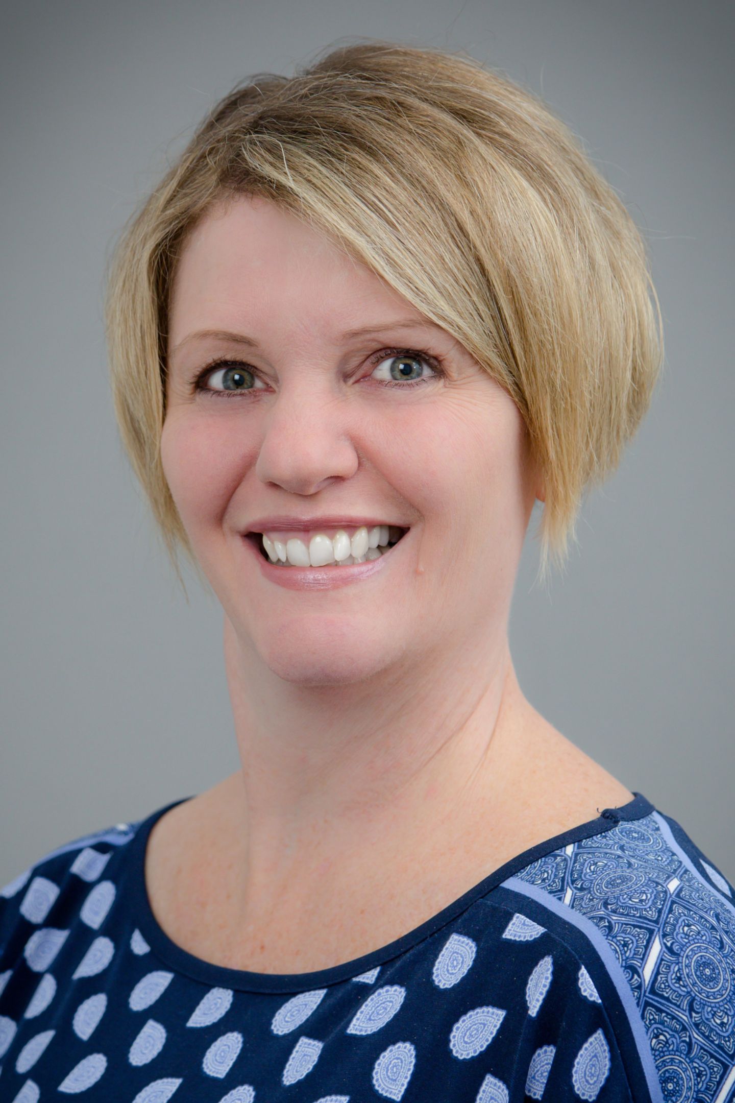 Karen Kline, Real Estate Agent Orange, CT Coldwell Banker Realty