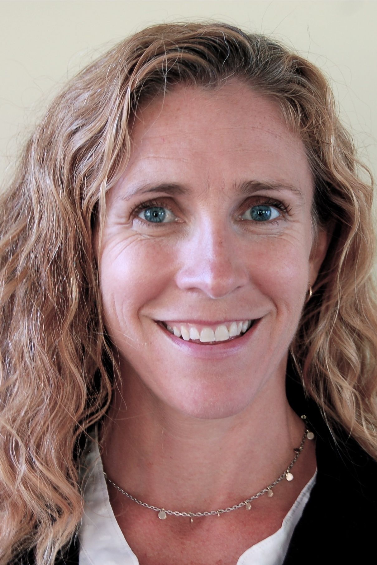 Sara Musto, Real Estate Agent West Hartford, CT Coldwell Banker Realty