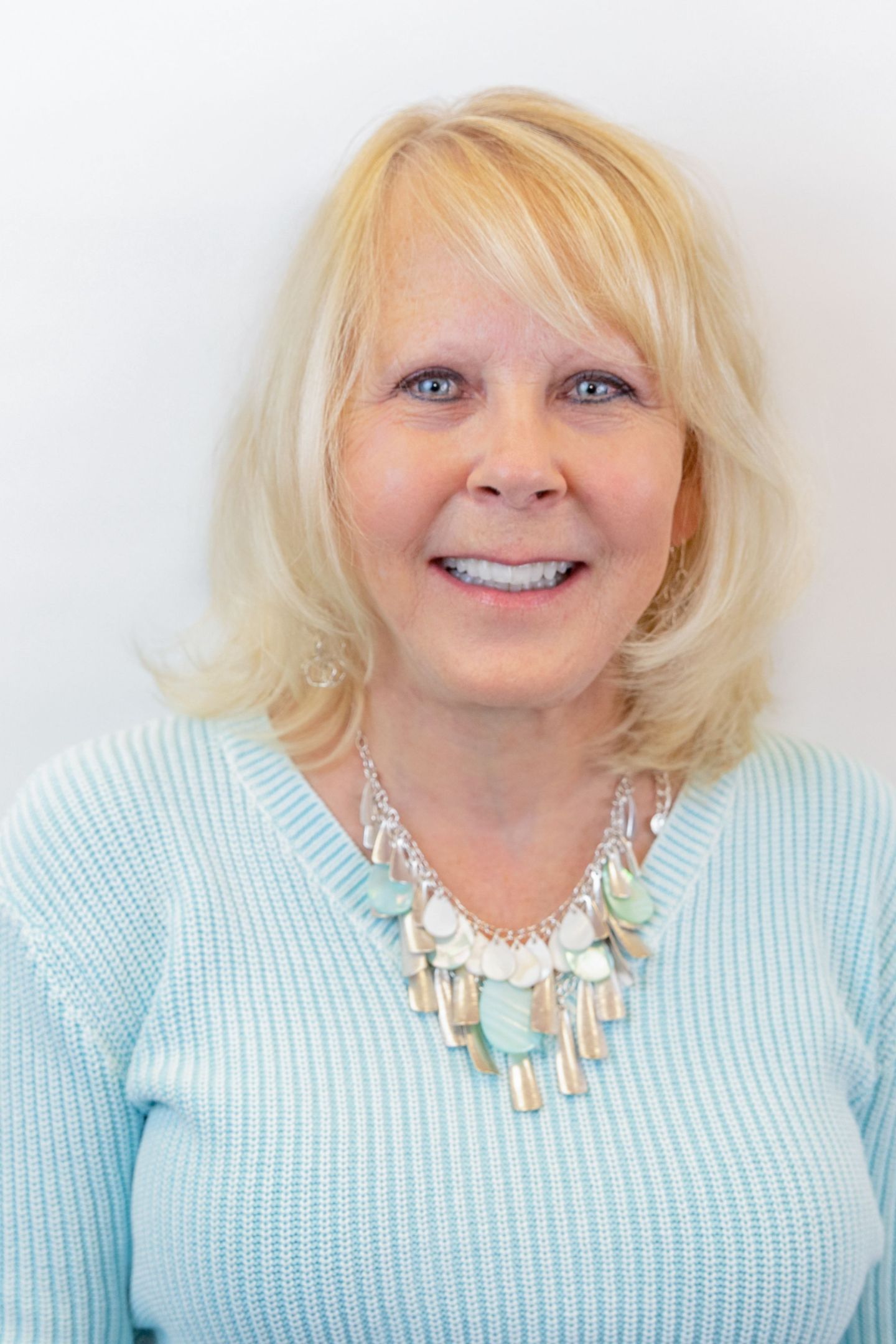 Susan KopecJutcawitz, Real Estate Agent Oxford, CT Coldwell Banker