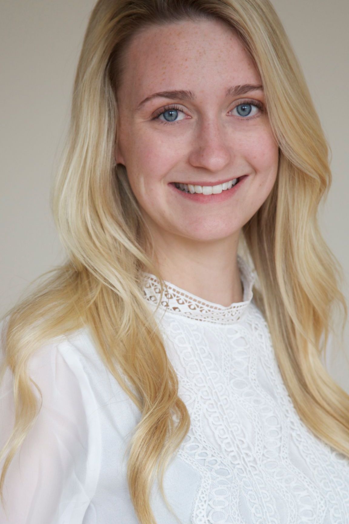 Caroline Rothvoss, Real Estate Agent Oxford, CT Coldwell Banker Realty