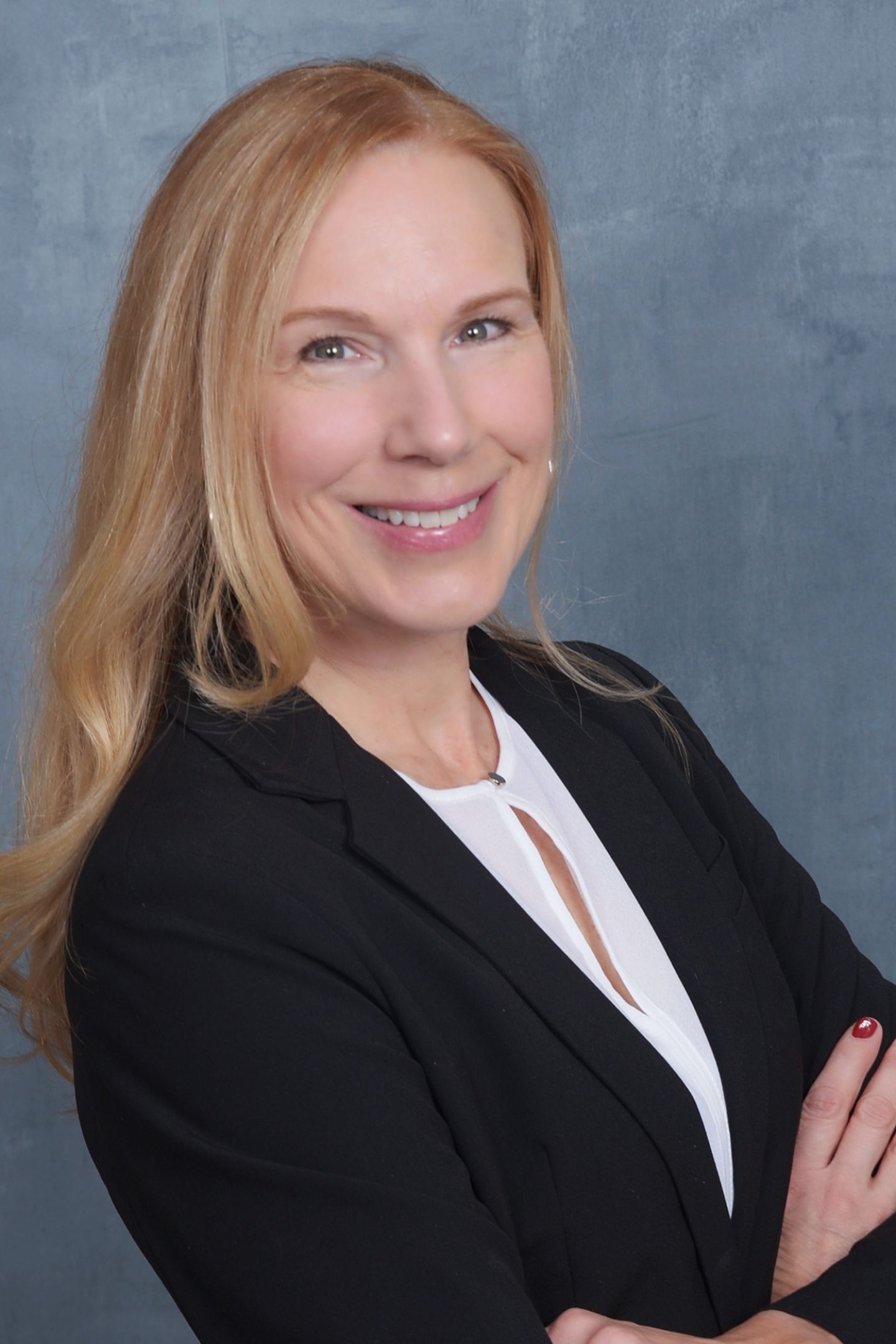 Cindy DeGirolamo, Real Estate Agent Danbury, CT Coldwell Banker Realty