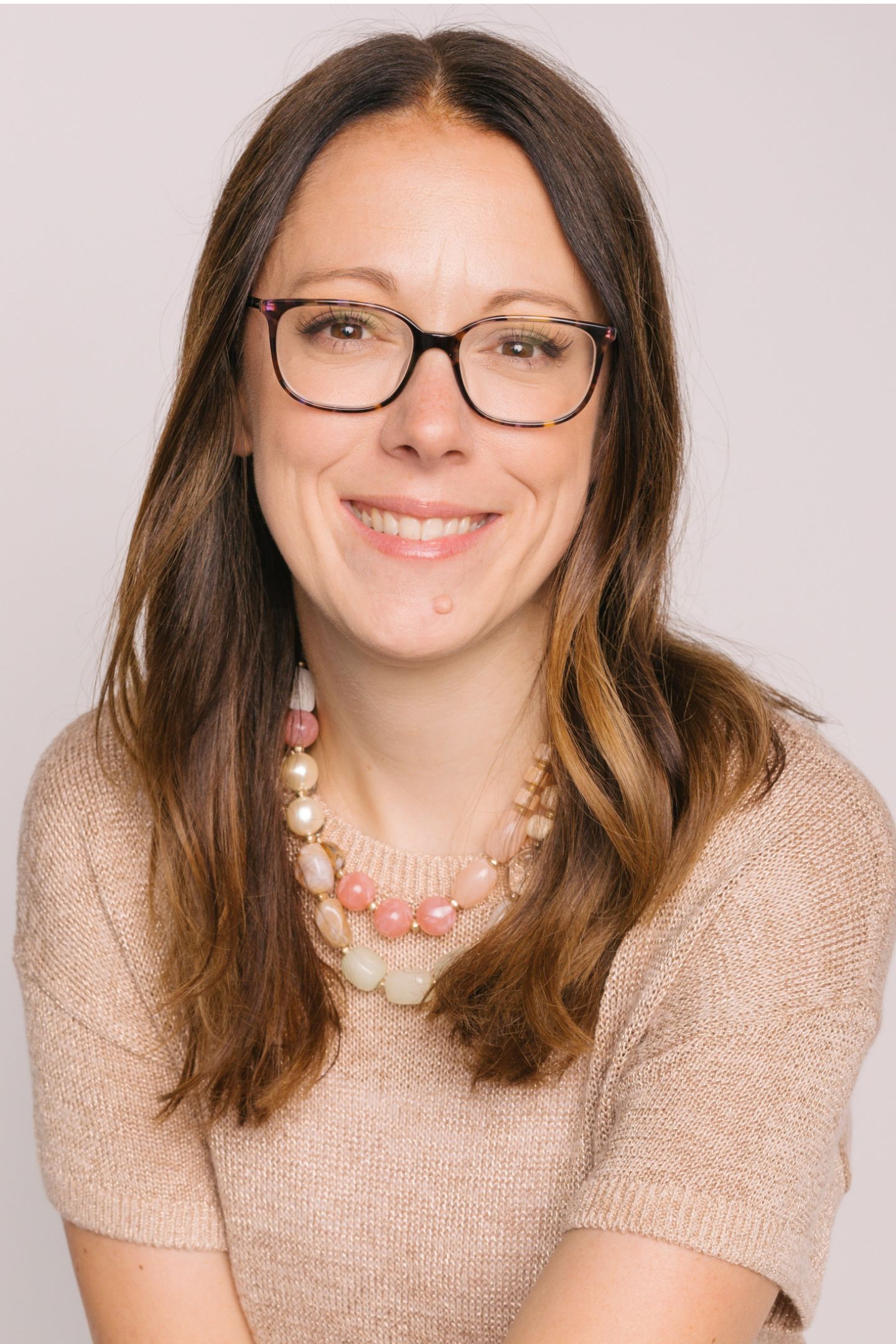 Sarah Minde, Real Estate Agent Suffield, CT Coldwell Banker Realty