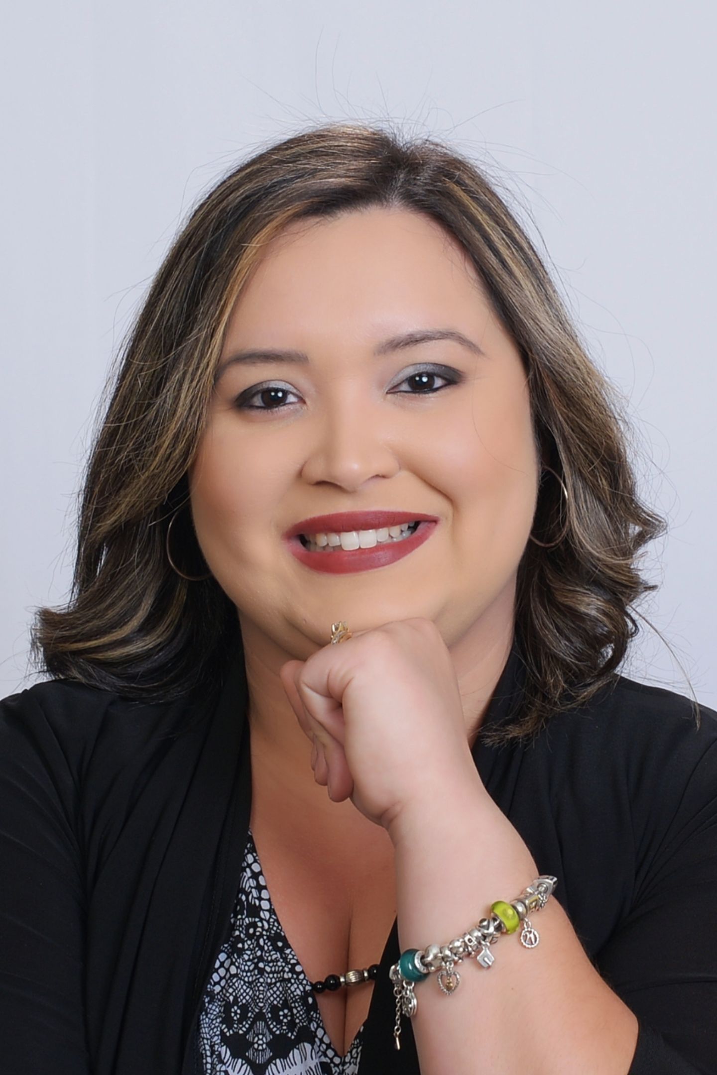 Jennifer Vargas, Real Estate Agent Oxford, CT Coldwell Banker Realty