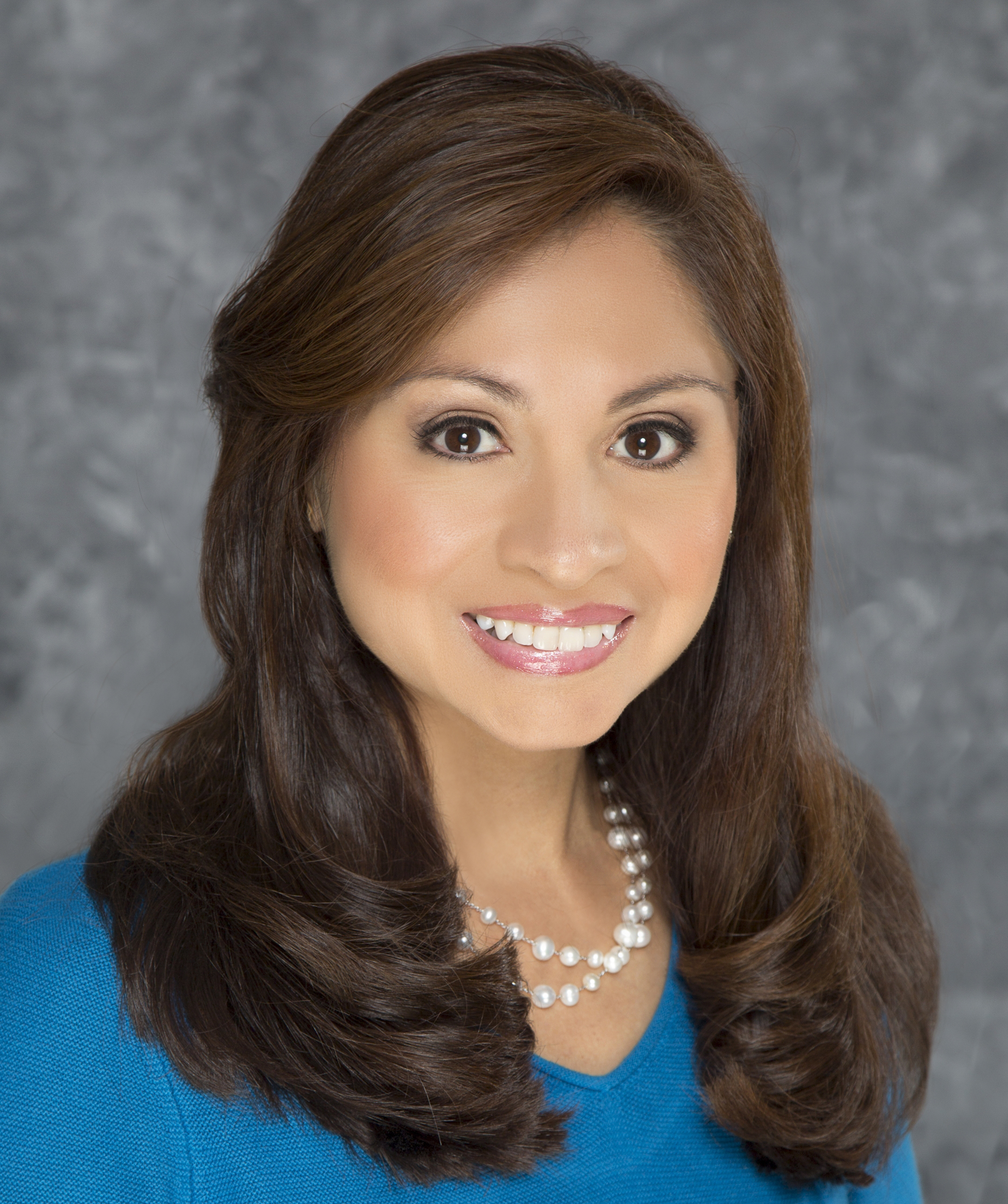 CM Vikktoria Cooper, Real Estate Agent New Canaan, CT Coldwell