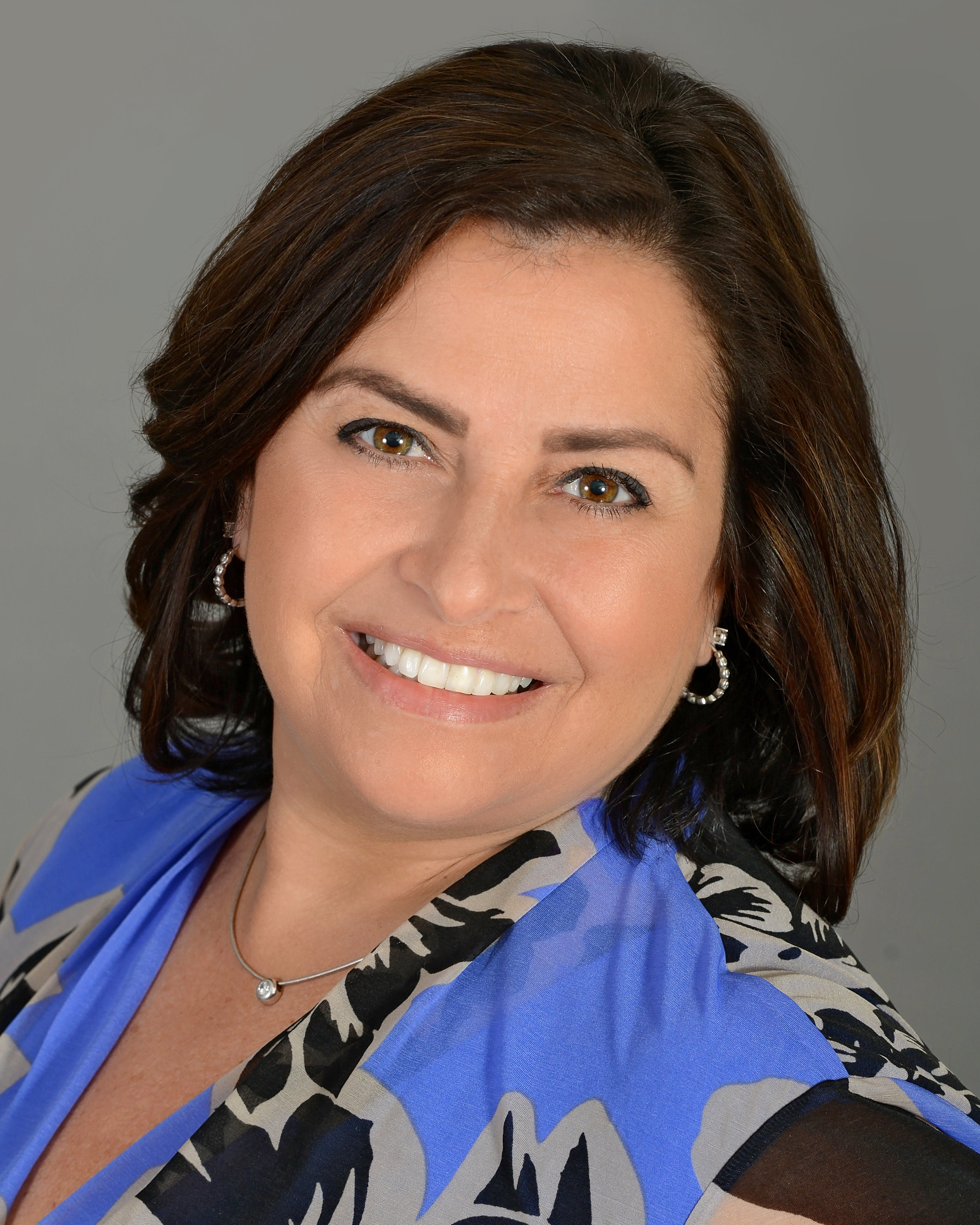 Dayna Shliger, Real Estate Agent Danbury, CT Coldwell Banker Realty