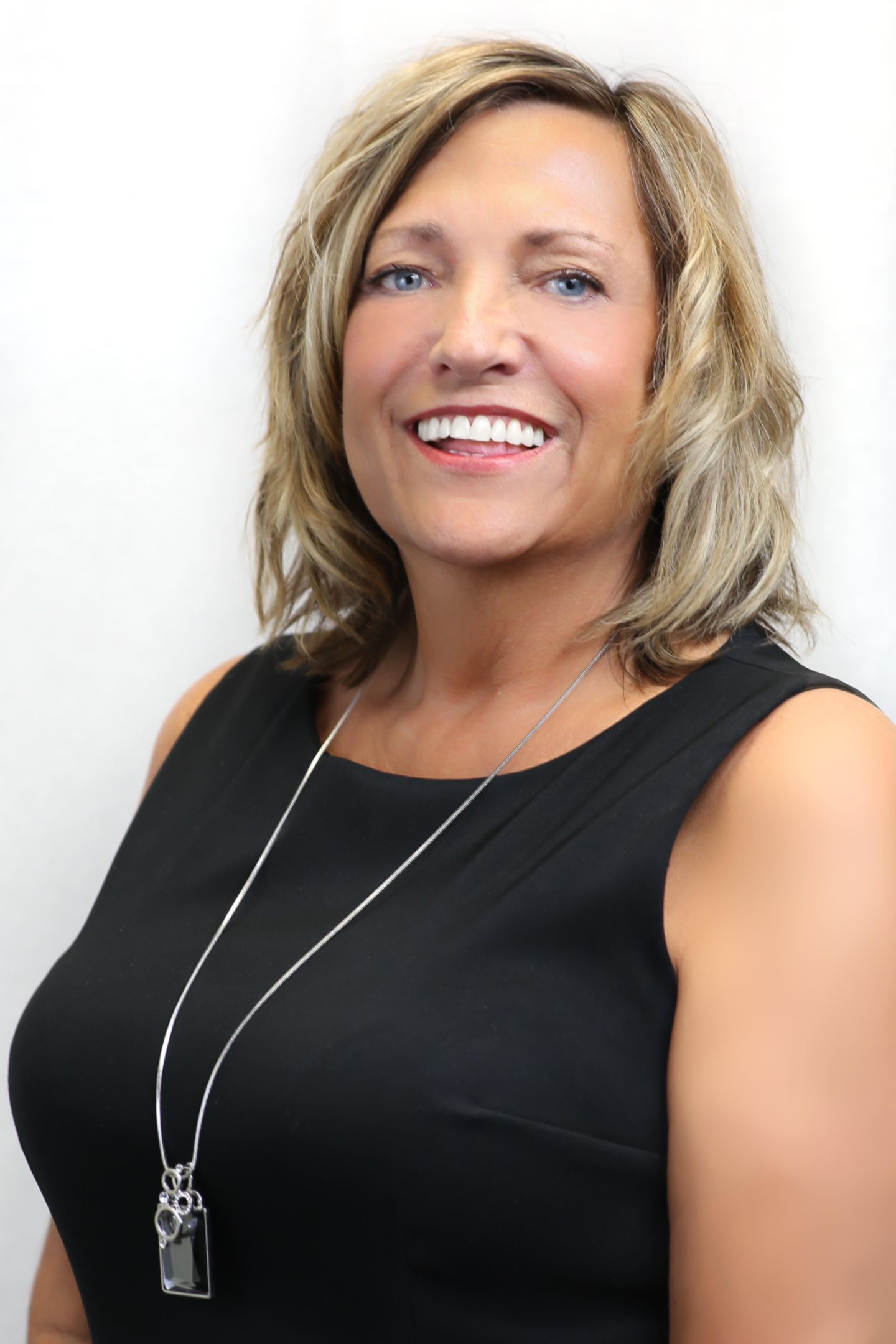 Beth Eisenmann, Real Estate Agent Oro Valley, AZ Coldwell Banker Realty