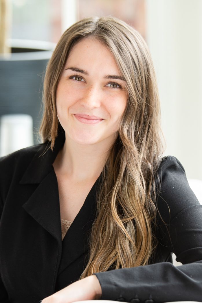 Ashlyn Williamson, Real Estate Agent Charlotte Coldwell Banker Realty