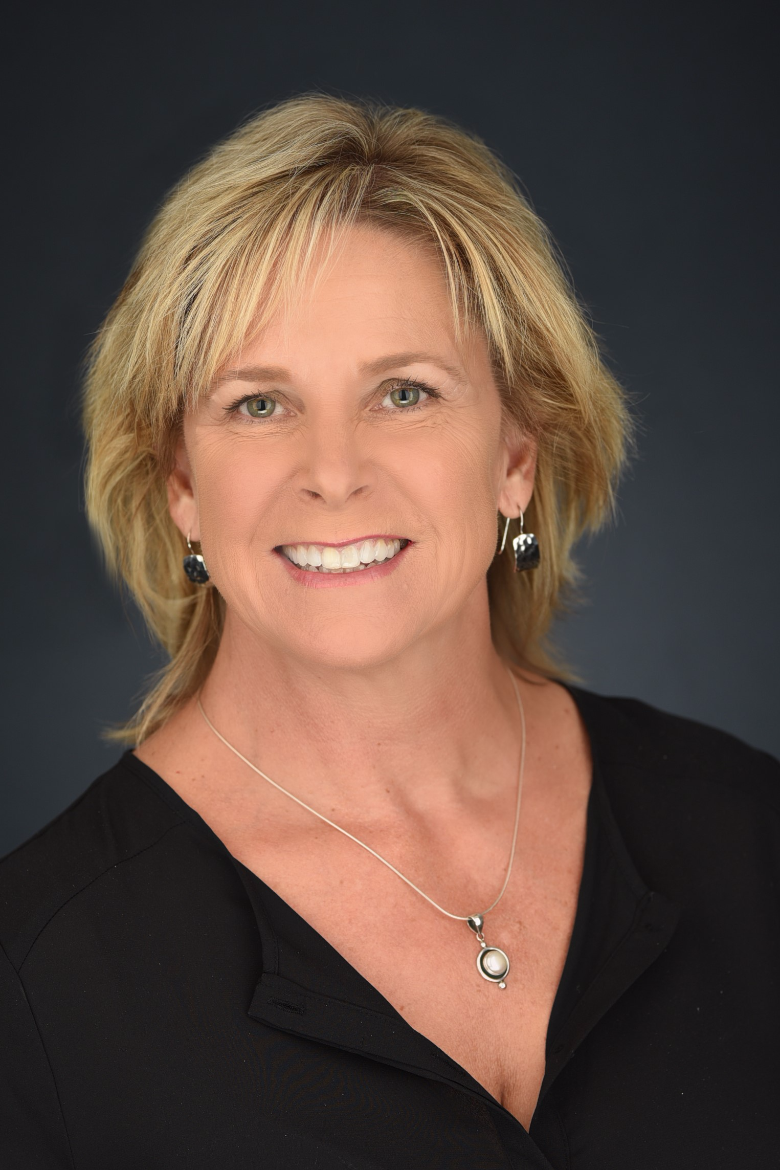 Edith Eldridge, Real Estate Agent Baytown, TX Coldwell Banker Realty