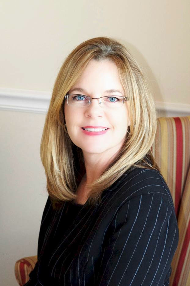 Elizabeth Crowe, Real Estate Agent TX Coldwell Banker