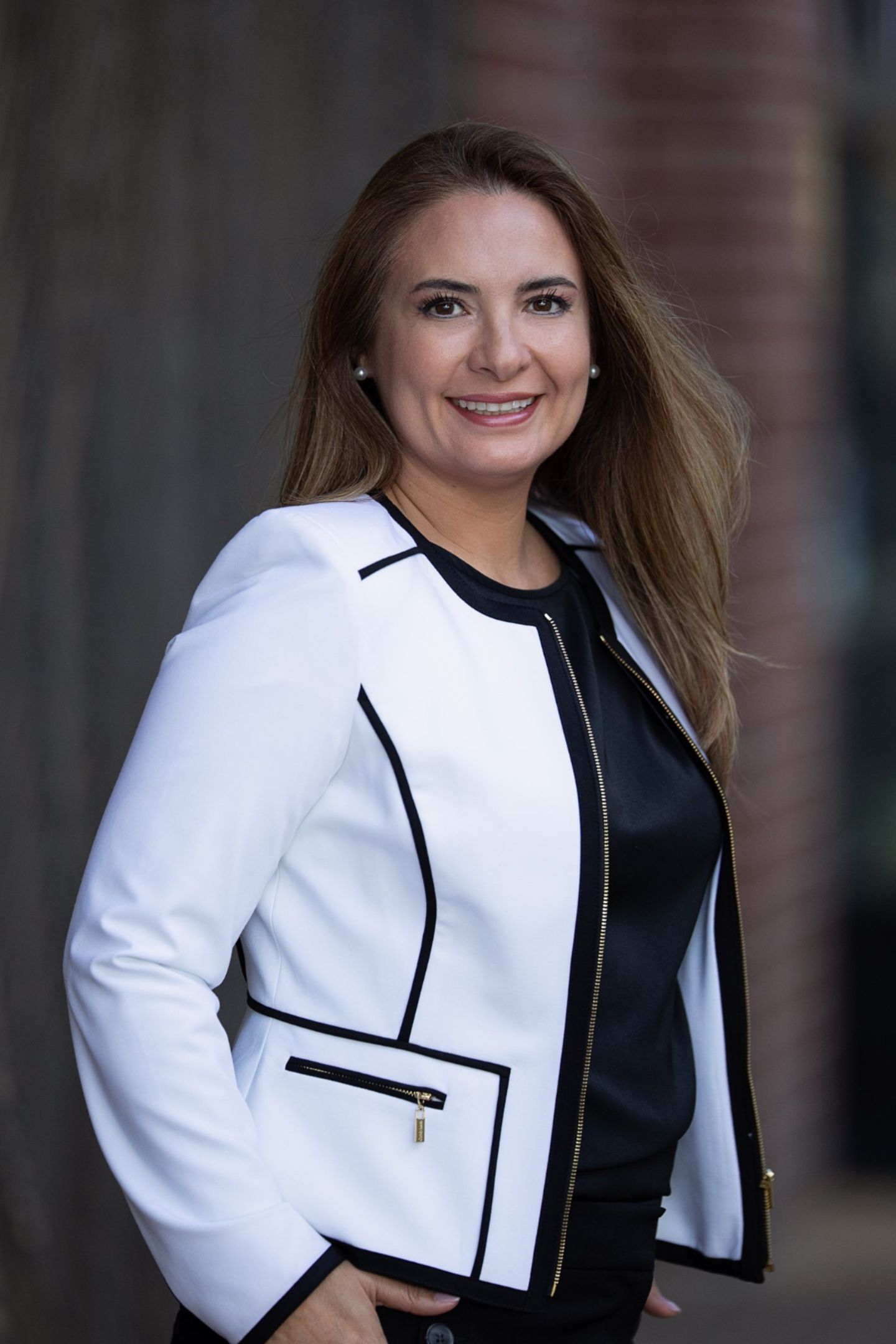 Paola ClaverAzurduy, Real Estate Agent The Woodlands, TX Coldwell
