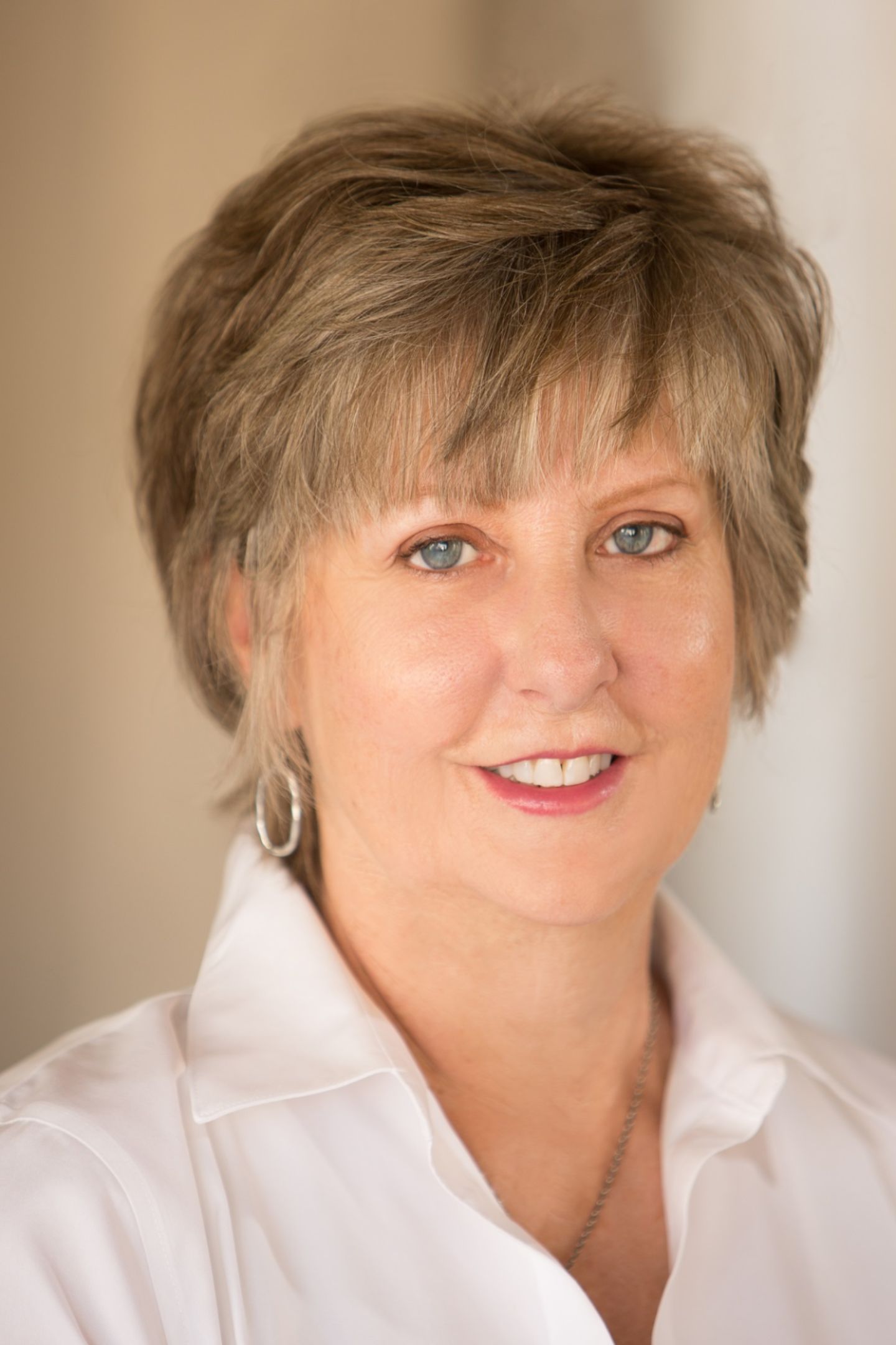 Angela Hawkins, Real Estate Agent TX Coldwell Banker Realty