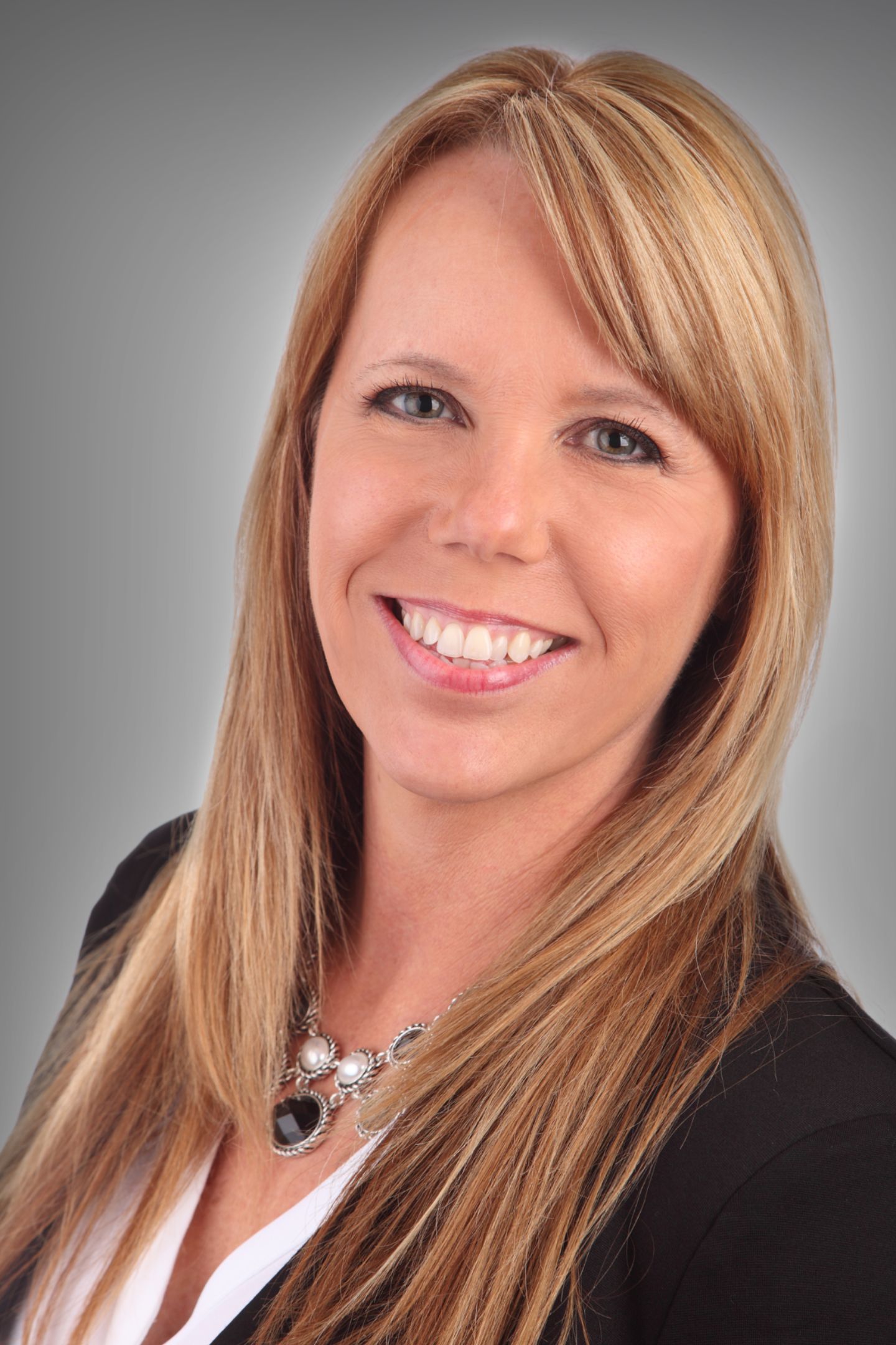 Jodi Chambers Festog, Real Estate Agent Grove City, OH Coldwell