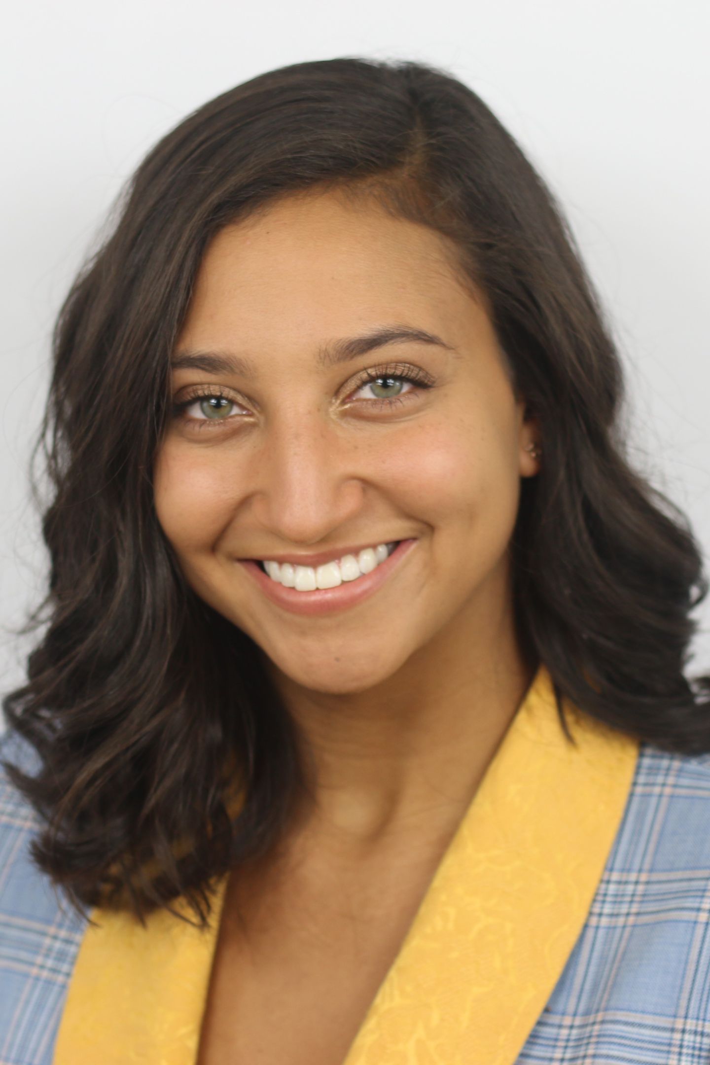 Olivia Mendoza, Real Estate Agent Gahanna, OH Coldwell Banker Realty