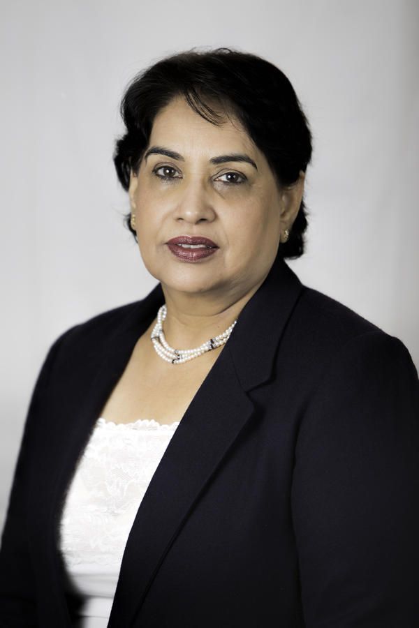 Jasmeen Kaur, Real Estate Agent Kirkland, WA Coldwell Banker Bain