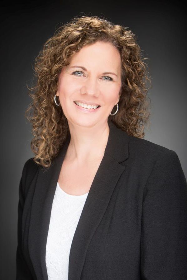 Danine Howard, Real Estate Agent Kent, WA Coldwell Banker Bain