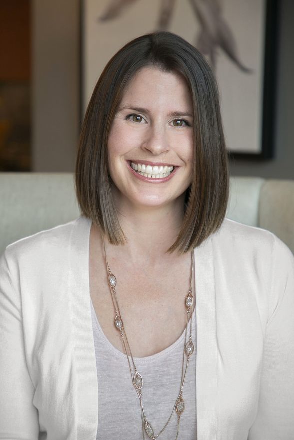 Amanda Wright, Real Estate Agent Bellevue, WA Coldwell Banker Bain