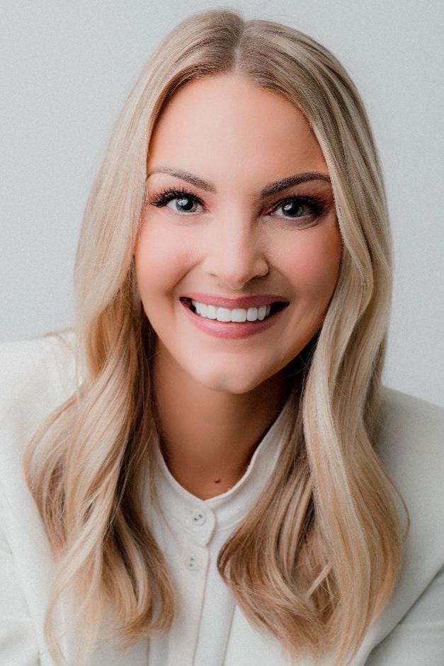 Brittany Hines, Real Estate Agent Ann Arbor Coldwell Banker Realty