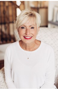 Karen Curtis image
