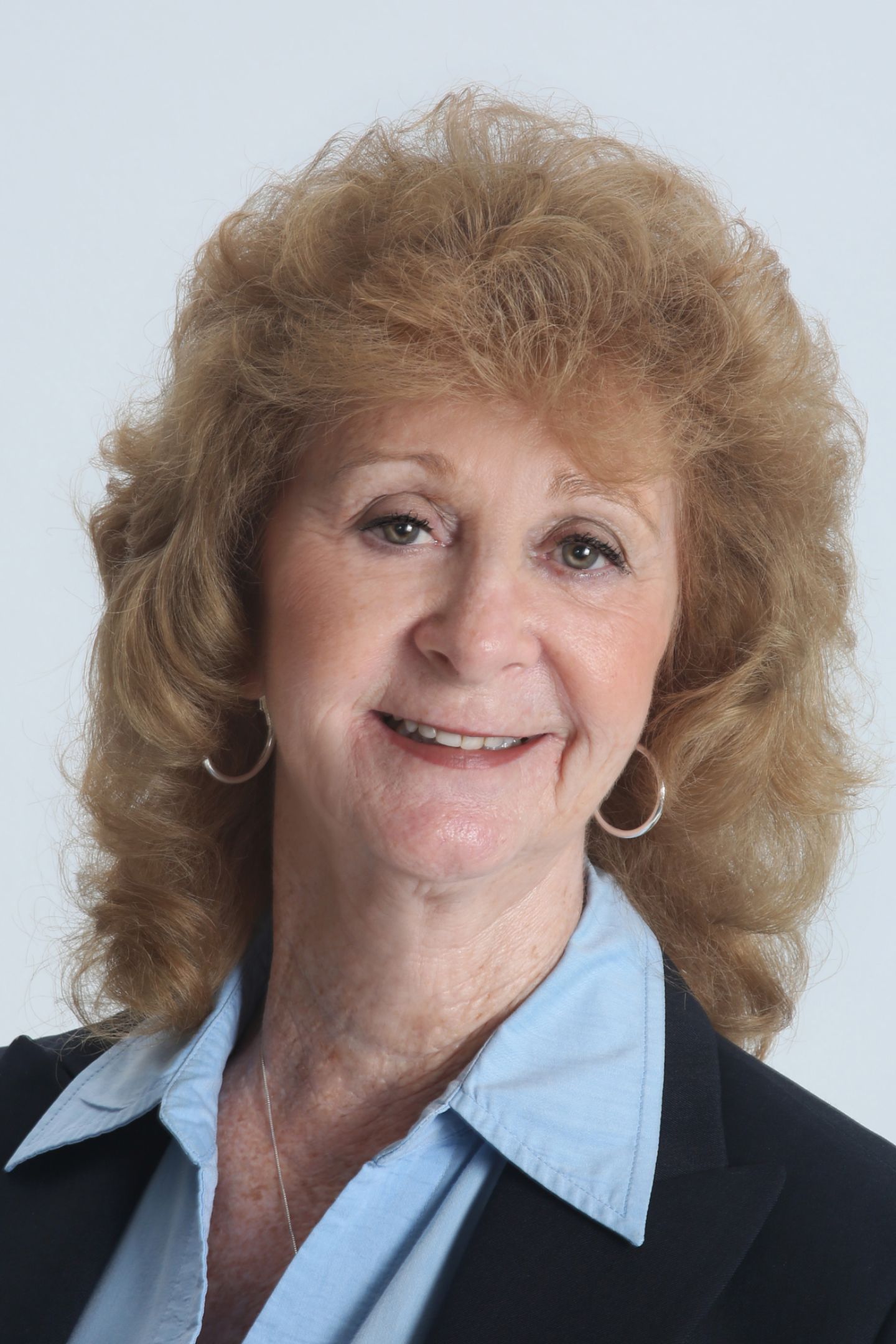 Sharon Gunder, Real Estate Agent Waynesboro, PA Coldwell Banker Realty