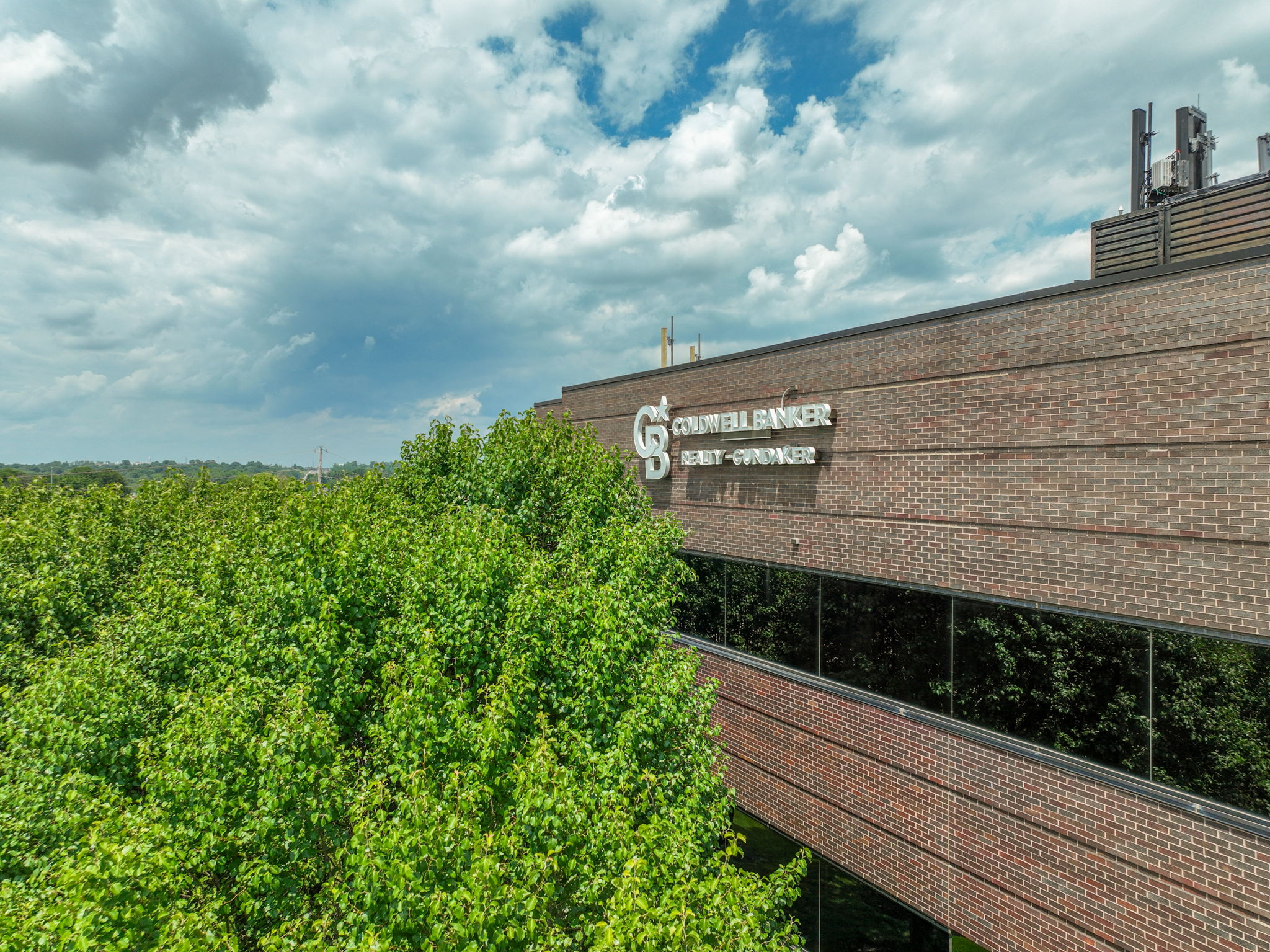 Corporate Centre Sales Office Maryland Heights, MO Coldwell Banker