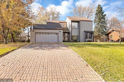 931 Julie Dr Saint Cloud Mn 56303 Mls 5328280 Coldwell Banker