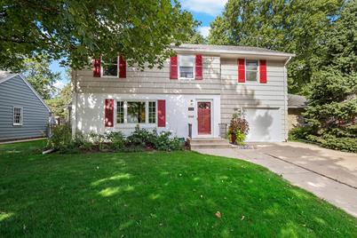 4116 York Avenue S - Photo 1