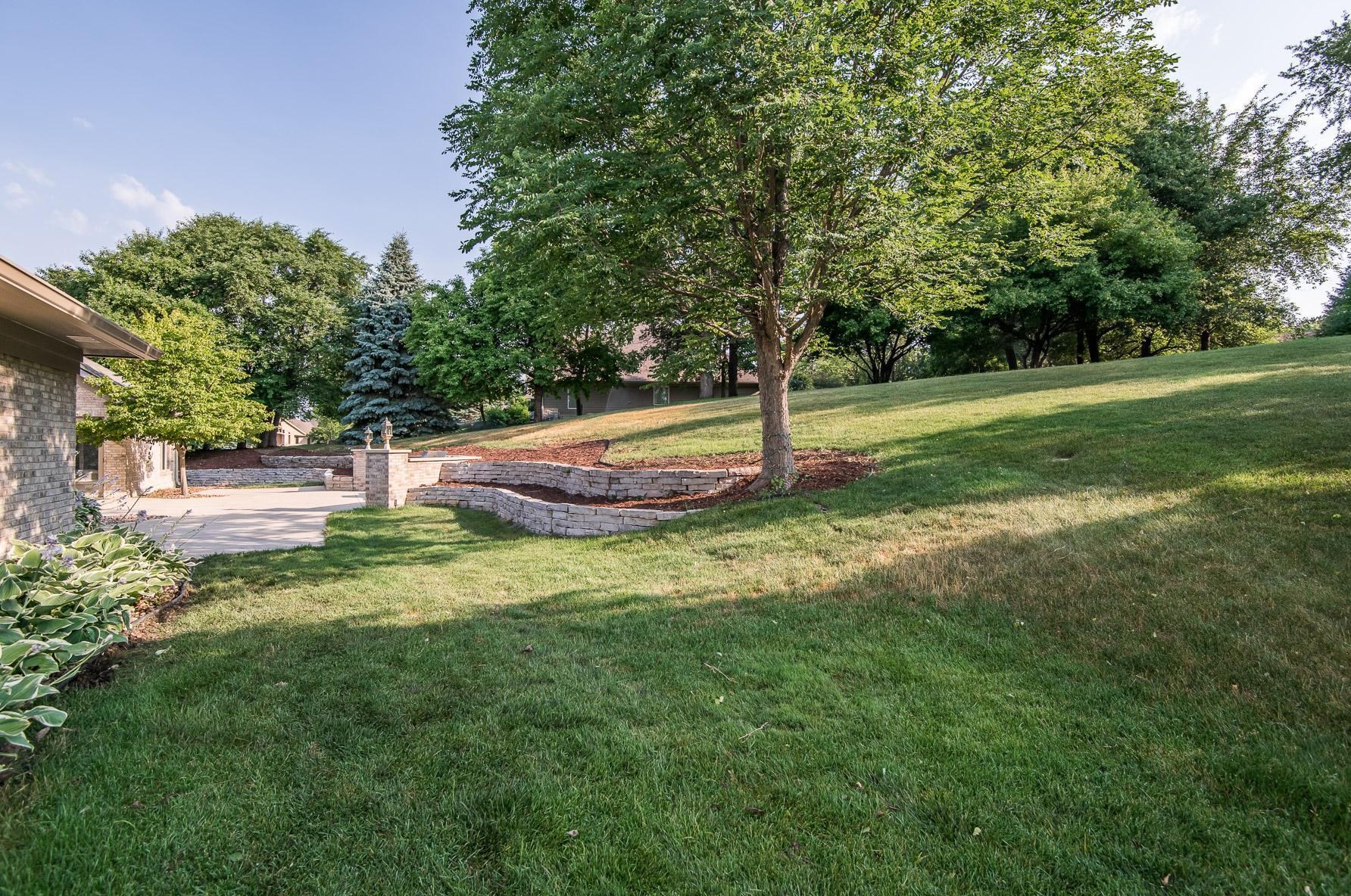 2825 Fox Chase Ln, Rochester MN  55902-8748 exterior