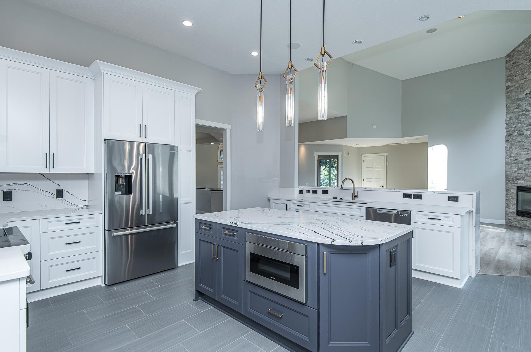 2825 Fox Chase Ln, Rochester MN  55902-8748 exterior