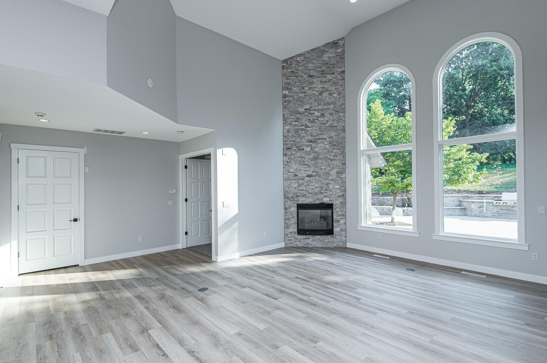 2825 Fox Chase Ln, Rochester MN  55902-8748 exterior